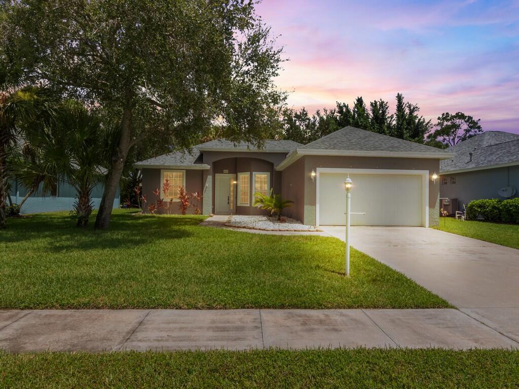 1st Sq, Vero Beach, FL 32968