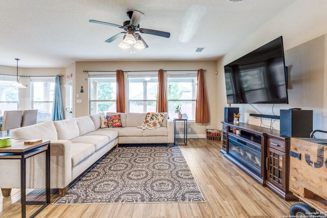 929 Resaca, House other with 4 bedrooms, 4 bathrooms and null parking in Cibolo TX | Image 6