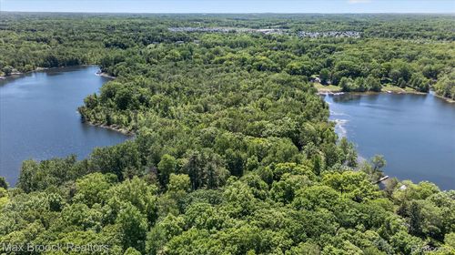 VAC Four Lakes Drive, Green Oak Township, MI, 48178 | Card Image