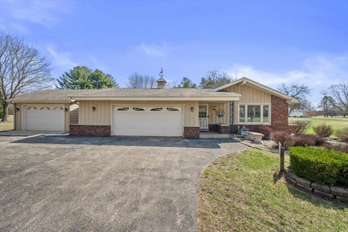 W312S950 Wildwood Trl, Wales, WI, 53183-9659 | Card Image