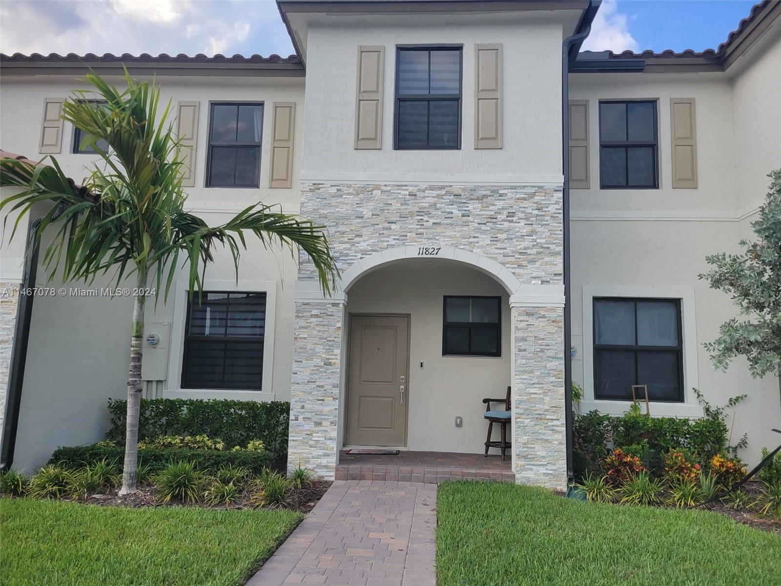 247th Ter, Homestead, FL 33032