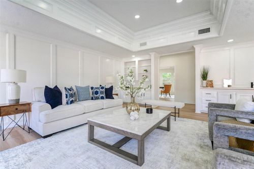 11618 Lakeside Place Dr, Houston, TX, 77077-3216 | Card Image