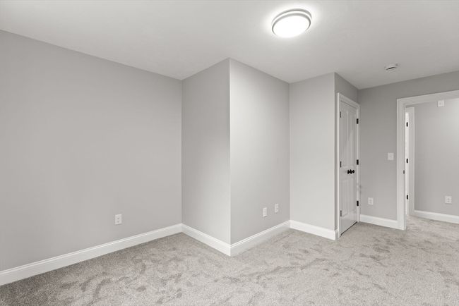 10 Leonard St, House other with 4 bedrooms, 3 bathrooms and 6 parking in Lakeville MA | Image 32