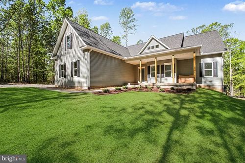 4163 Holly Springs Rd, AMISSVILLE, VA, 20106-1739 | Card Image