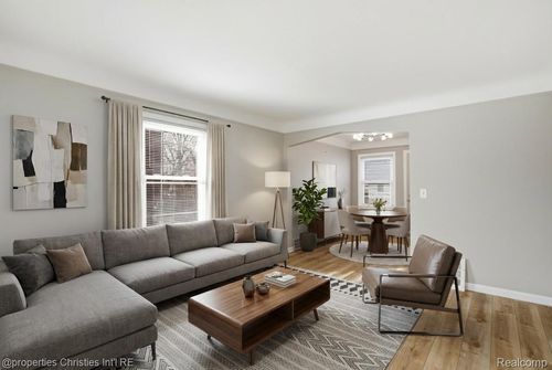 1221 E 4th St, Royal Oak, MI, 48067-2975 | Card Image