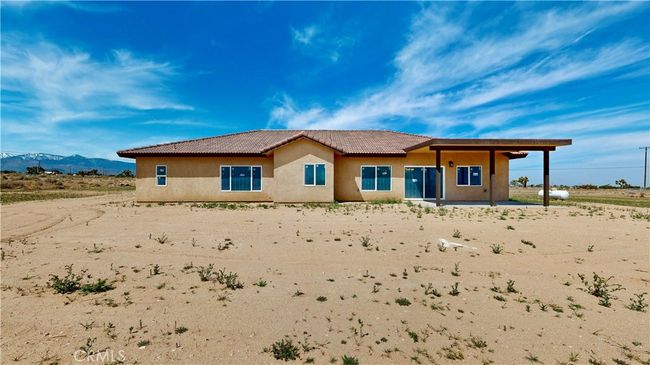 10625 Caughlin Rd, House other with 4 bedrooms, 3 bathrooms and 3 parking in Phelan CA | Image 6