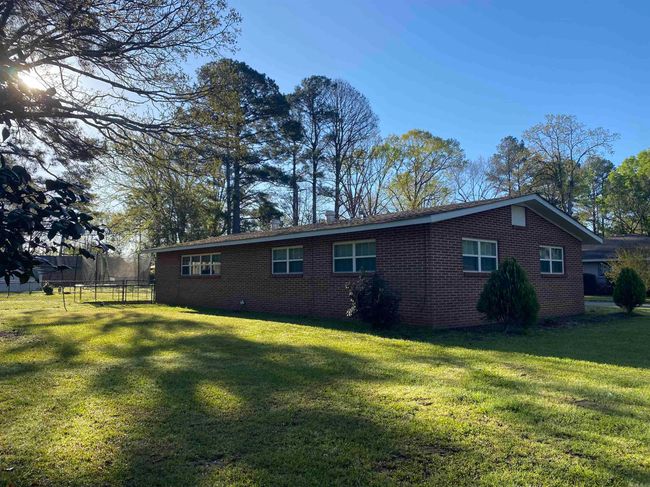 701 Walnut St, House other with 4 bedrooms, 2 bathrooms and null parking in Crossett AR | Image 27