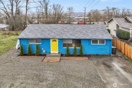 833 E Marine View Drive, Everett, WA, 98201 | Card Image