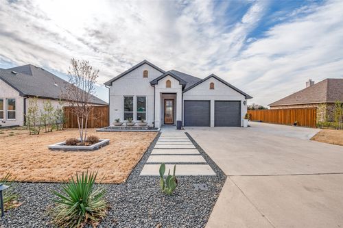 307 Highland Ave, Red Oak, TX, 75154-4427 | Card Image