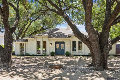 9314 Dove Meadow Dr, Dallas, TX, 75243-6327 | Card Image