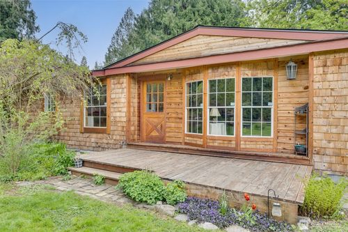 472 Iris Ln, Camano Island, WA, 98282-7693 | Card Image