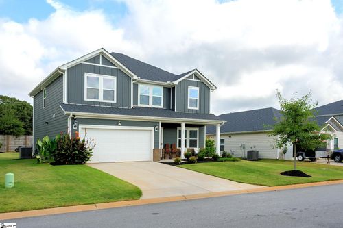 325 Roderick Ln, Greenville, SC, 29605-6172 | Card Image