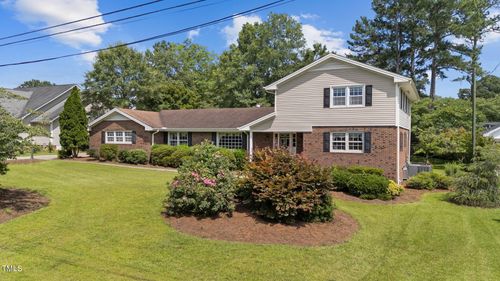 315 Crescent Dr, Clayton, NC, 27520-2609 | Card Image