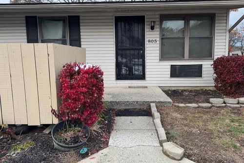 805 Pipers Ln, Columbus, OH, 43228-3296 | Card Image