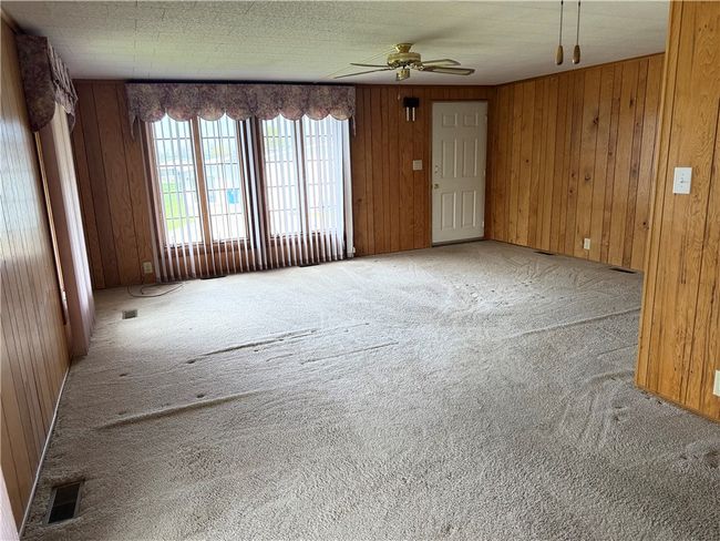 160 Pembrooke Dr, House other with 3 bedrooms, 2 bathrooms and 2 parking in Delmont PA | Image 7