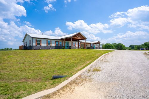 14505 S Deer Creek Rd, Claremore, OK, 74017-1220 | Card Image