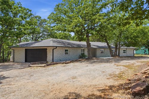 239 Wood Lake Dr, Sand Springs, OK, 74063-6348 | Card Image