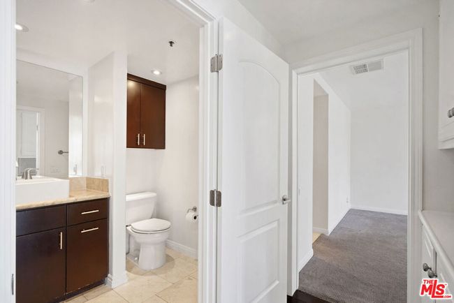 APT-802 - 880 W 1 St St, Condo with 1 bedrooms, 1 bathrooms and 1 parking in Los Angeles CA | Image 21
