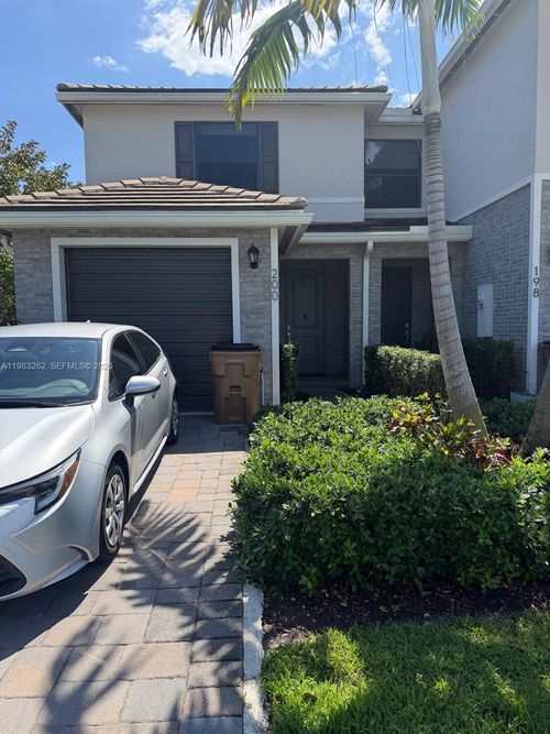 200-200 Se 5th Ct, Deerfield Beach, FL, 33441-4701 | Card Image