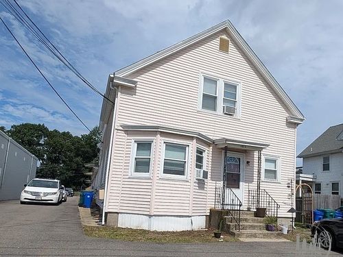 1075 Washington St, Attleboro, MA, 02703-7998 | Card Image