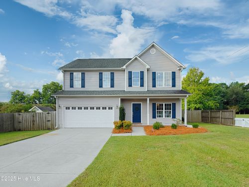 100 Loyd Ln, Beulaville, NC, 28518-9608 | Card Image