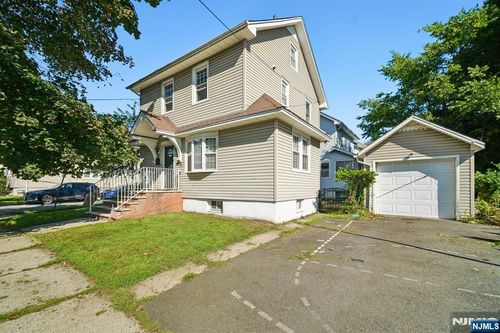 228 Totowa Rd, Totowa, NJ, 07512-2654 | Card Image
