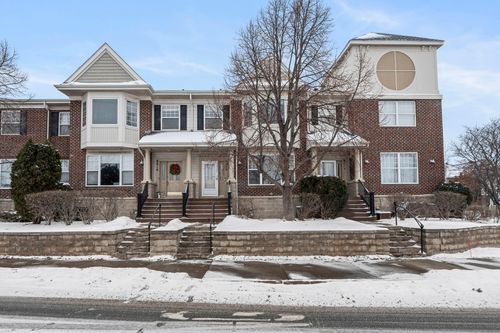 8014 Golden Valley Rd, Golden Valley, MN, 55427-4405 | Card Image