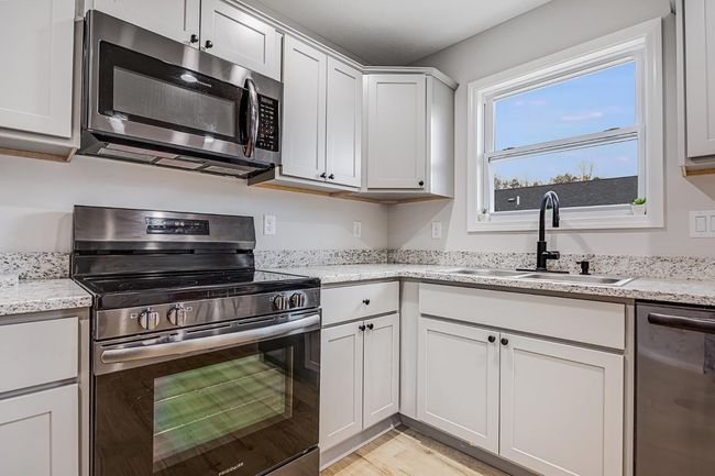107 Oak St, House other with 3 bedrooms, 2 bathrooms and null parking in Vevay IN | Image 16
