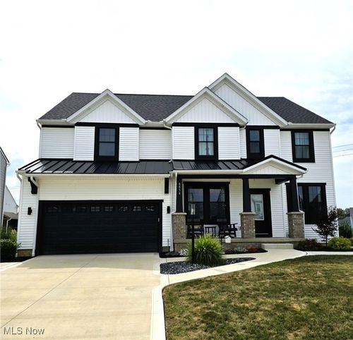 8856 Firethorne Dr, Columbia Station, OH, 44028-9288 | Card Image