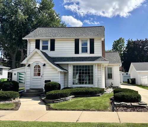 707 E Main Street, Waupun, WI, 53963 | Card Image