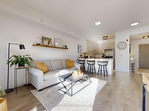 122-481 Rupert Ave, Stouffville, ON, L4A1Y7 | Card Image