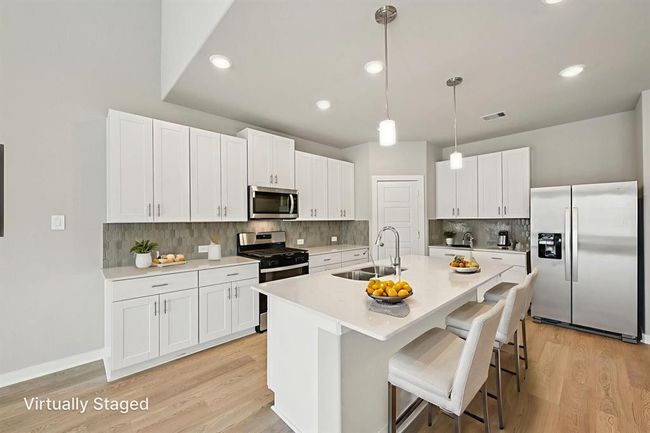 1472 Waggoner Ranch Trl, House other with 5 bedrooms, 4 bathrooms and 2 parking in Conroe TX | Image 7