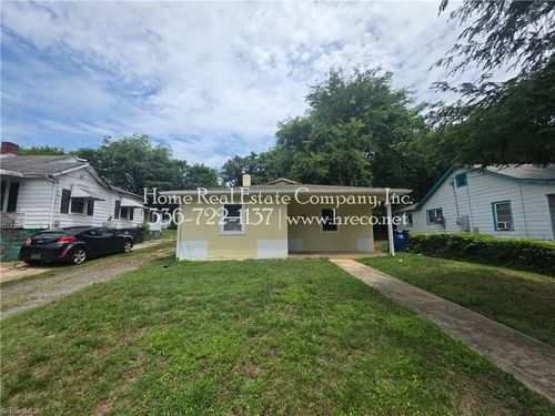 921 Taft St, Winston Salem, NC, 27105-5728 | Card Image