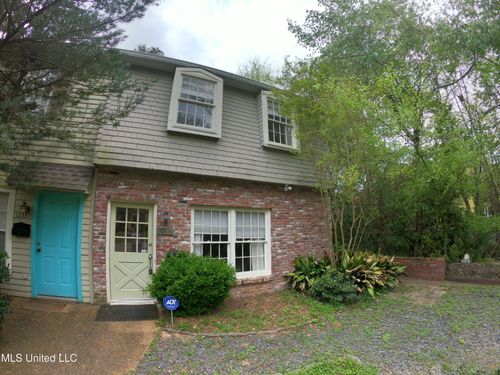 1235 Linden Pl, Jackson, MS, 39202-2102 | Card Image
