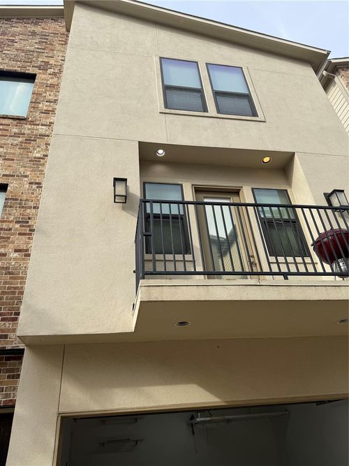 1007 Roberts St, Houston, TX, 77003-3904 | Card Image