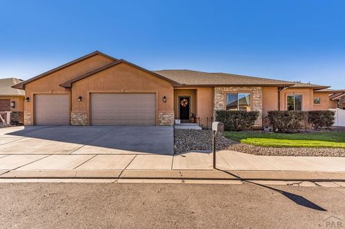 14 Erica Ct, Pueblo, CO, 81001-1074 | Card Image