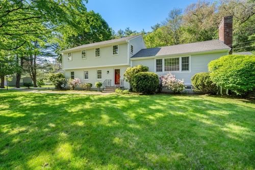 7 Spruce Tree Ln, Wayland, MA, 01778-1215 | Card Image