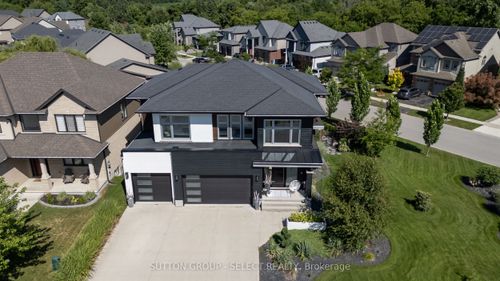 7 Valleyview Cres, Komoka, ON, N0L1R0 | Card Image