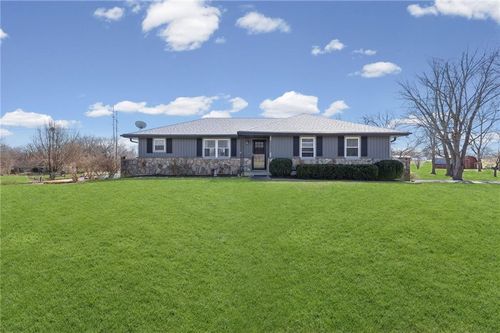 20802 S Dean Rd, Belton, MO, 64012-9132 | Card Image