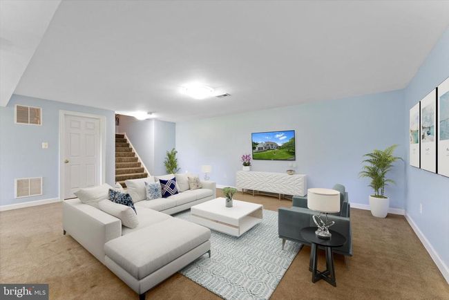 17760 Julie Ann Ct, House other with 4 bedrooms, 4 bathrooms and null parking in HAMILTON VA | Image 44