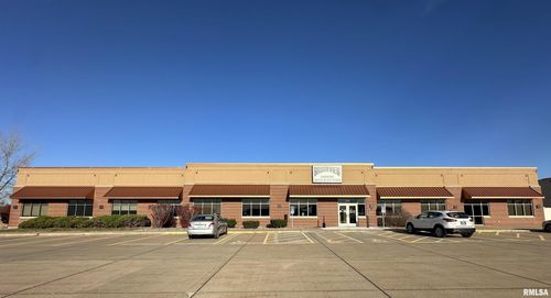 1320 19th Ave Nw, Clinton, IA, 52732-2752 | Card Image