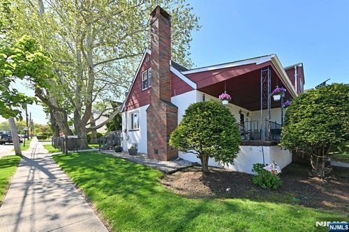 217 Grove St, Lodi, NJ, 07644-3001 | Card Image
