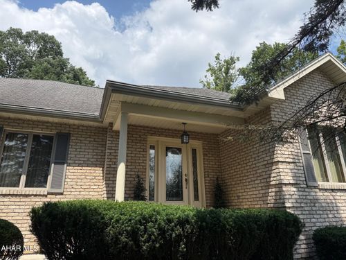 585 Overlook Dr, Hollidaysburg, PA, 16648-3909 | Card Image