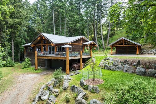 1291 Benvenuto Ave, Central Saanich, BC, V8M1J9 | Card Image