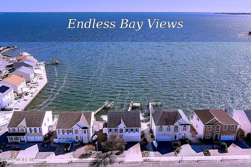 8 Jibsail Dr, Bayville, NJ, 08721-1531 | Card Image