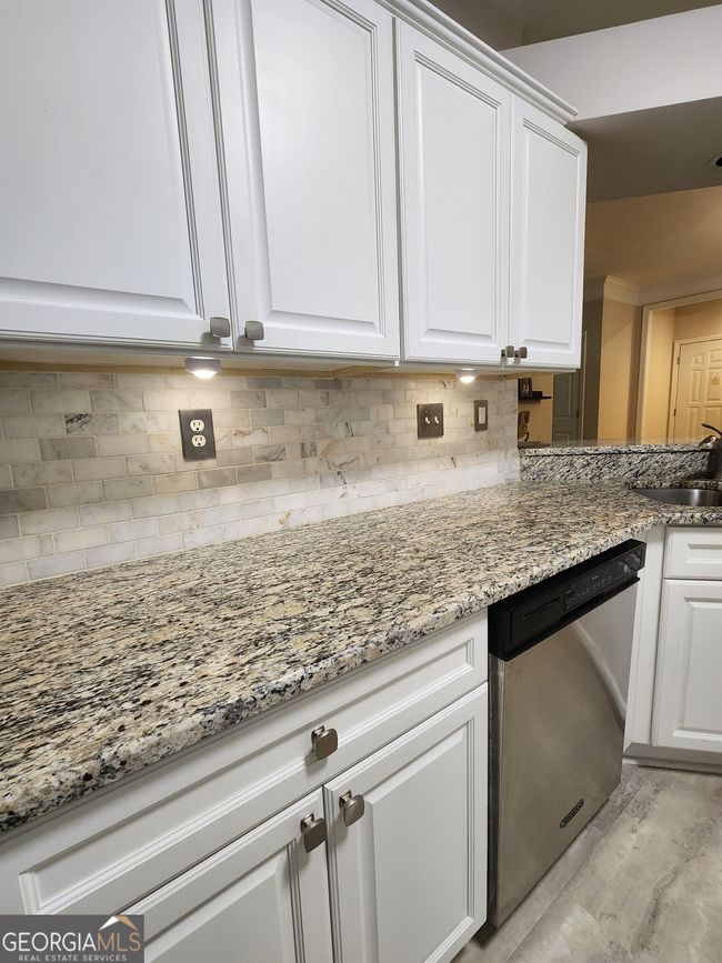 423 - 423 Pembrooke Cir, Condo with 2 bedrooms, 2 bathrooms and null parking in Milton GA | Image 15