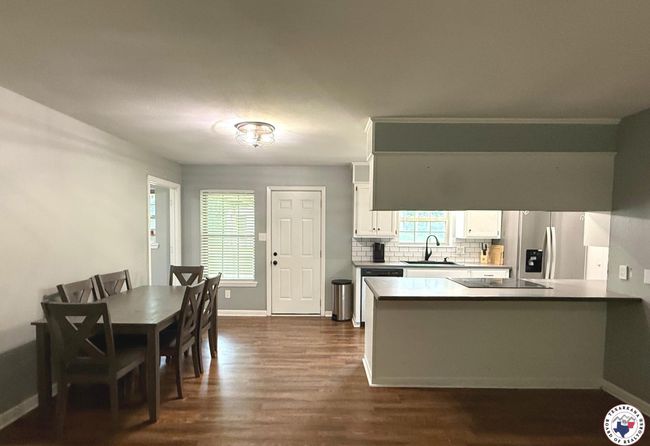 202 Mehaffey, House other with 4 bedrooms, 2 bathrooms and null parking in De Kalb TX | Image 6