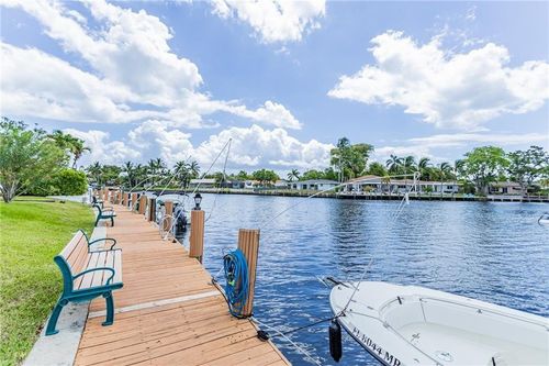 apt-323-130 Cypress Club Dr, Pompano Beach, FL, 33060-4719 | Card Image