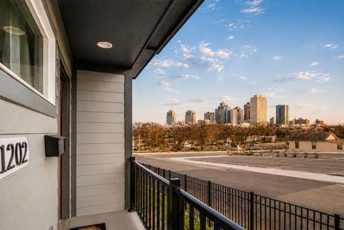 1202 Jackson St, Nashville, TN, 37208-3009 | Card Image
