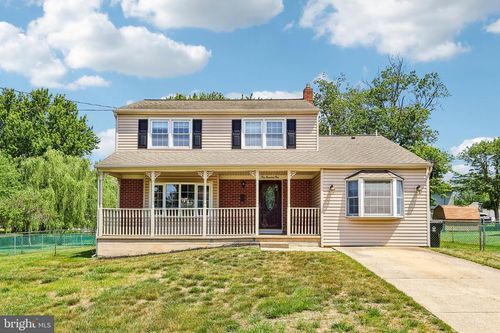 102 Cambridge Dr, CINNAMINSON, NJ, 08077-4243 | Card Image